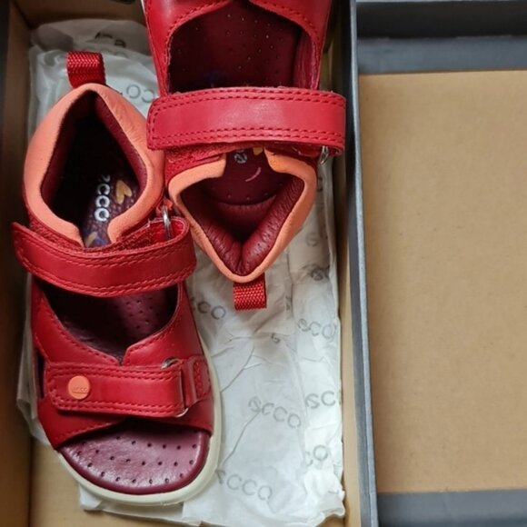 ECCO Baby Peekaboo Infants Open Toe Sandals - Picture 6 of 6